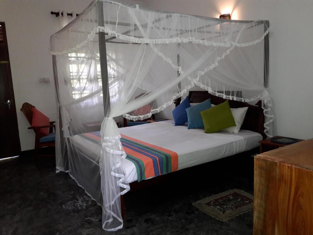Hotel Coconut Grove - Midigama-Est Extérieur photo